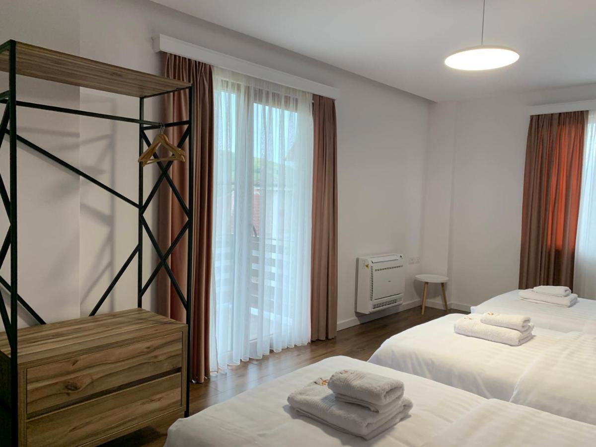 Grand Pogradec Hotel 5*
