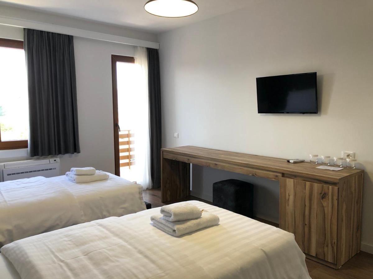 Grand Pogradec