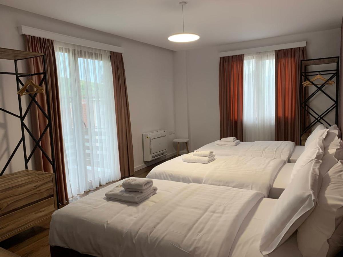 Hotel Grand Pogradec 5*